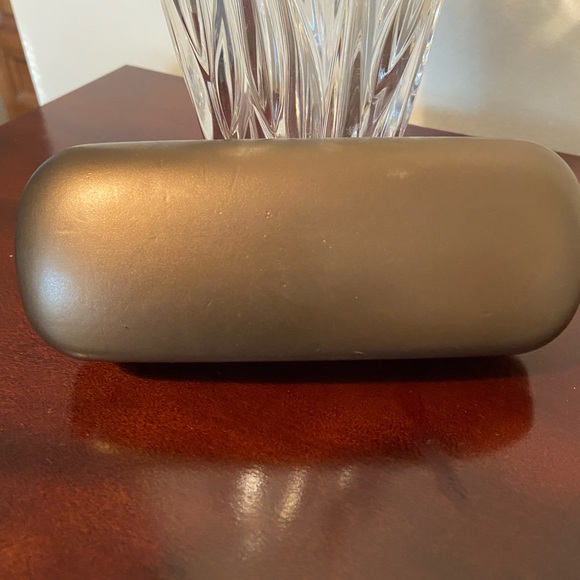GUCCI~Bronze Metallic Leather Hard Shell Glasses Case - Picture 6 of 12